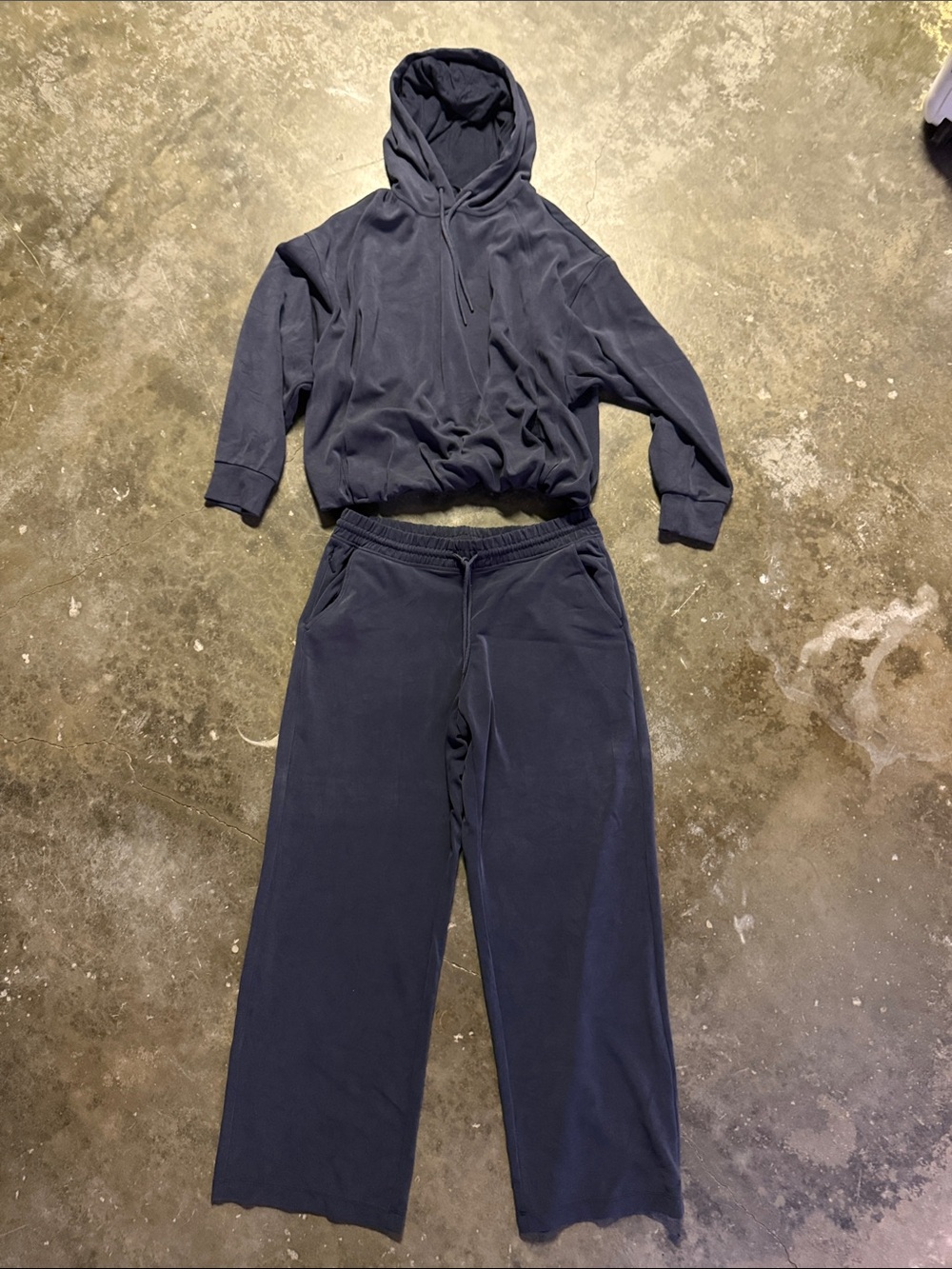 Athleta Navy Wide-Leg Pants with Matching Hooded Top never worn